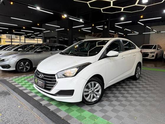 HYUNDAI HB20S 1.6 COMFORT PLUS 16V FLEX 4P AUTOMÁTICO